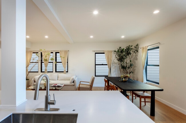 Photo - 4541 Melbourne Ave Unidad 3