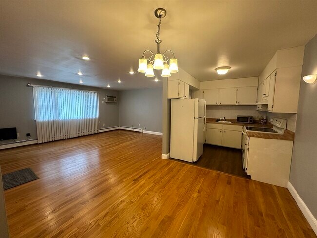 Photo - 43 Jacqueline Rd Unit 12