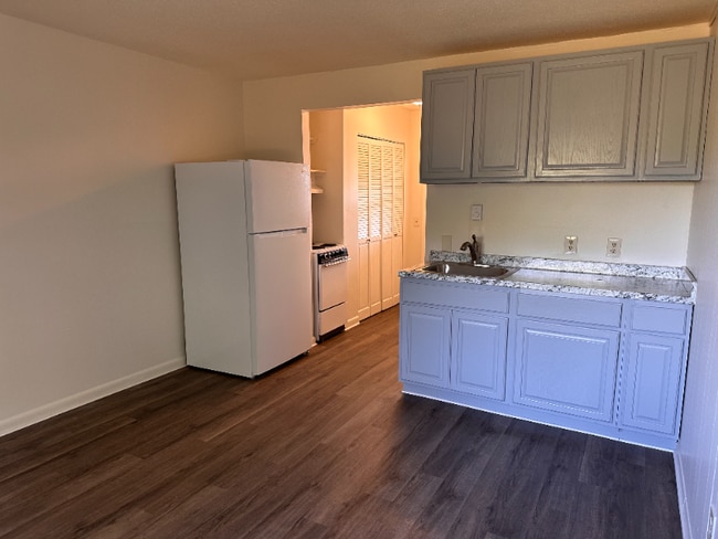 Photo - 10 Belchertown Rd Unit 6