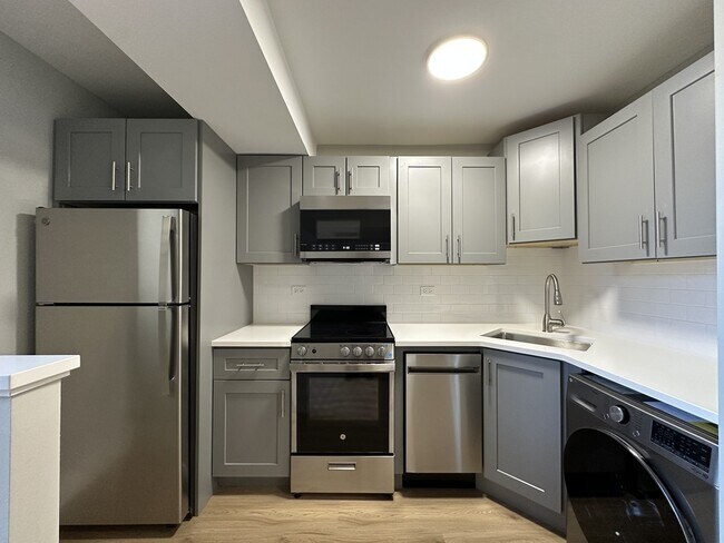 Photo - 1214 N La Salle Dr Unit J07W