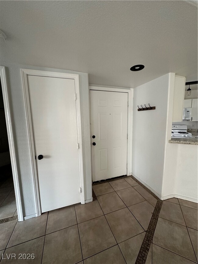 Photo - 4555 E Sahara Ave Unit 113