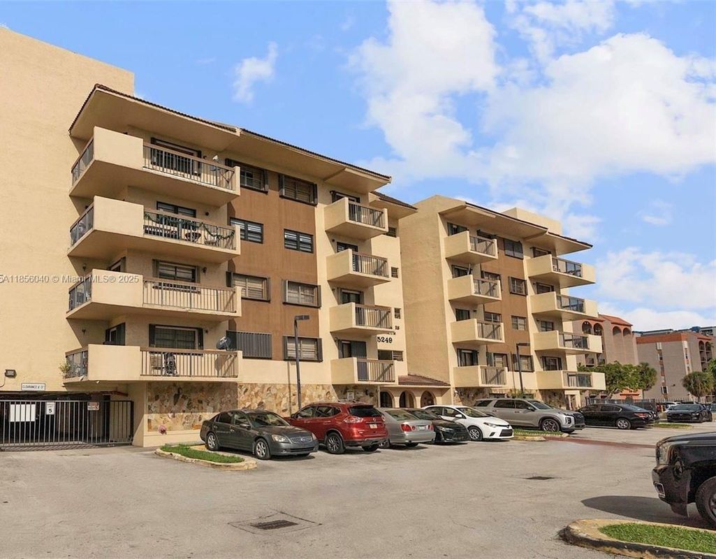 Photo - 5249 NW 7th St