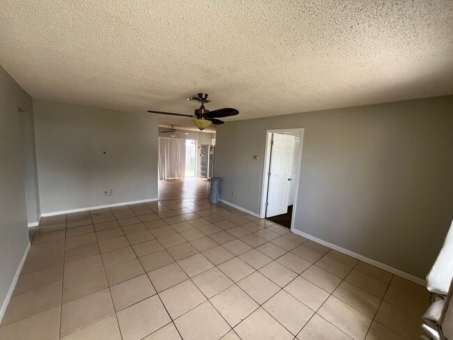 Photo - 2257 Palmwood Dr