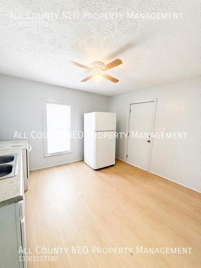 Photo - 911 Fulton Rd NW Unit 2