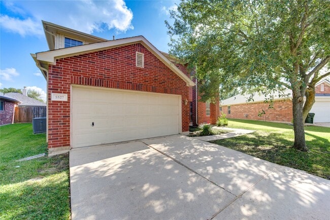Photo - 5527 Gatesprings Ln
