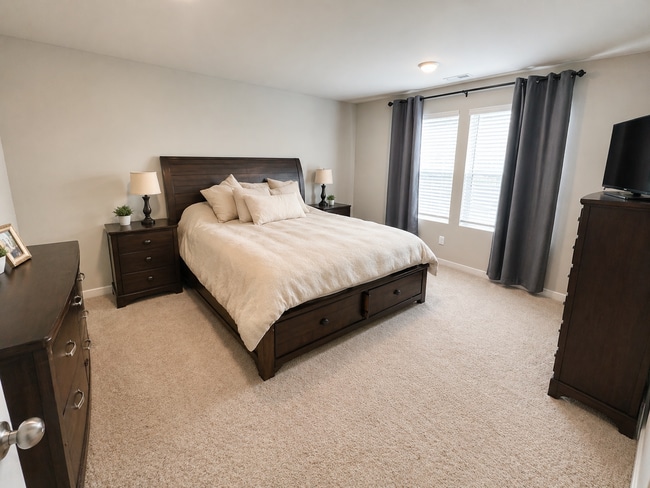 Photo - Extravagant Living on the Peaceful Peninsula