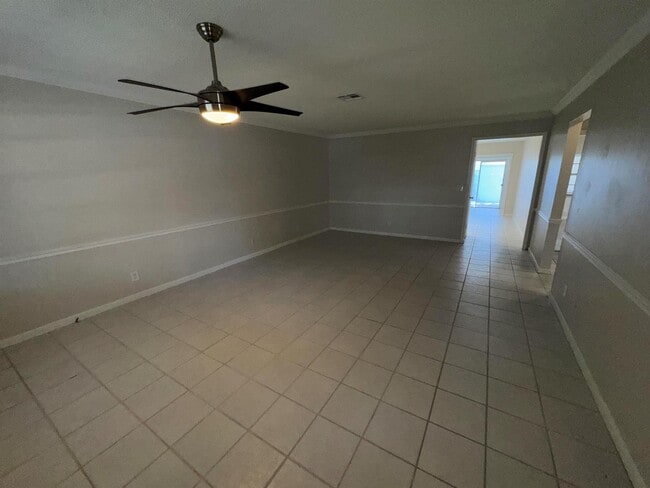 Photo - 3856 Van Cott St
