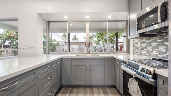 Photo - 7753 Coral Blvd