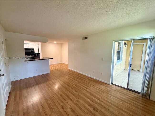 Photo - 1237 SW 46th Ave Unit 803