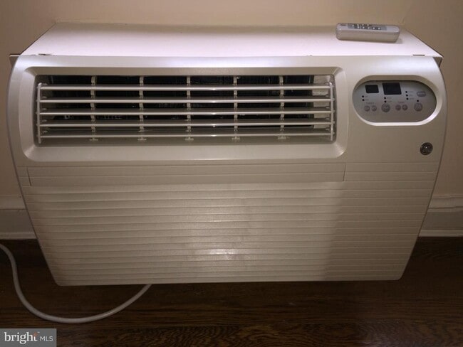 Photo - 3051 Idaho Ave NW Unit 402