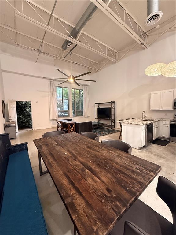 Photo - 807 Field St SE