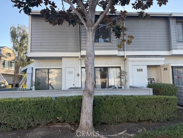 Building Photo - 79 Huntington