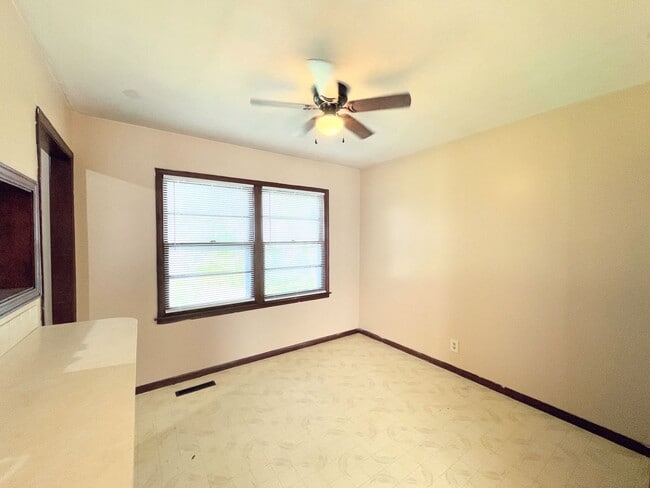 Photo - Cozy 3 bed 2 bath home with basement in Wichita