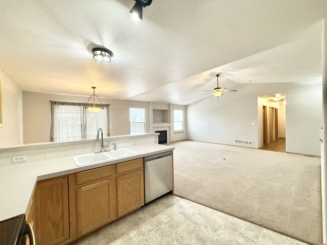 Photo - 8522 Secretariat Dr