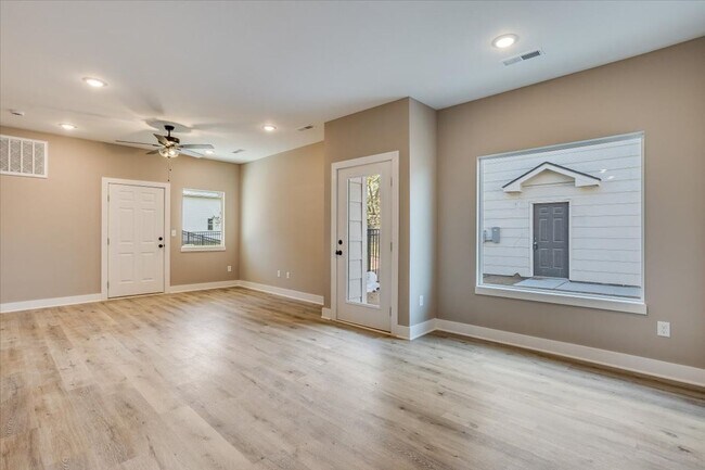 Photo - Skyway-Maxine Plan