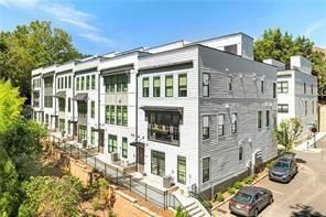 Photo - 723 ELOISE Way, A