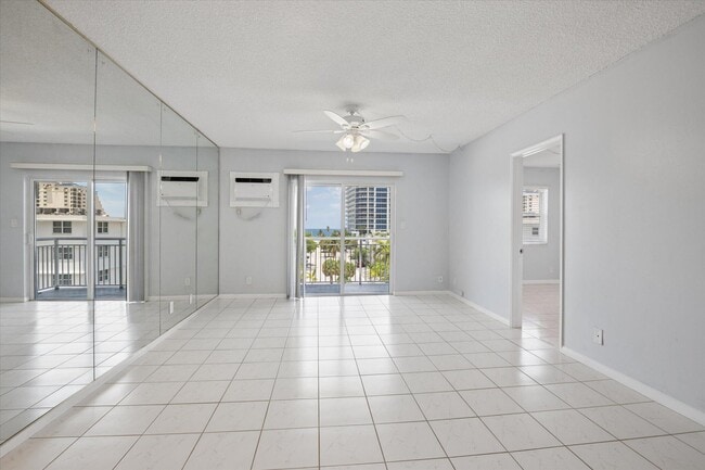 Photo - 720 Orton Ave Unit 607