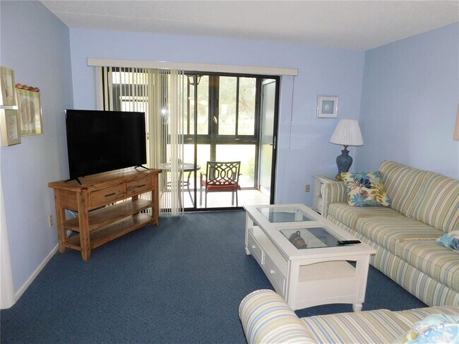 Photo - 111 Cypress Ct Unit 111