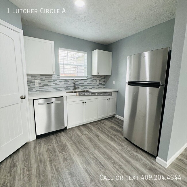Photo - 1 Lutcher Circle A