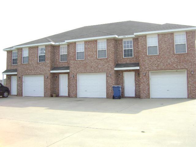 Building Photo - 4100 SW Shadowrock Pl Unit 3