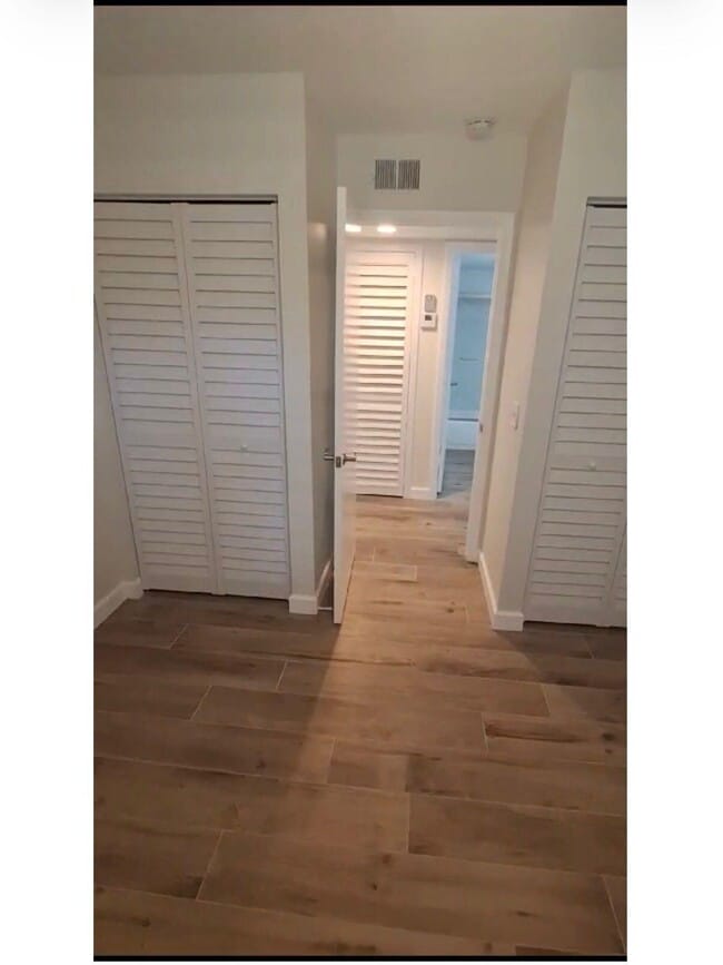 Photo - 1965 SW Silver Pine Way Unidad #118 E-1