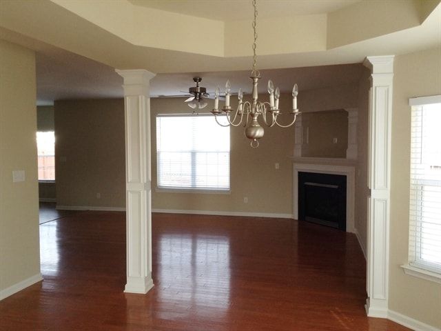 Photo - 2476 Ingleside Dr