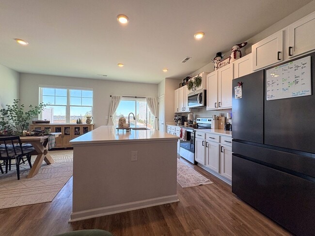 Photo - Breathtaking Water Views!