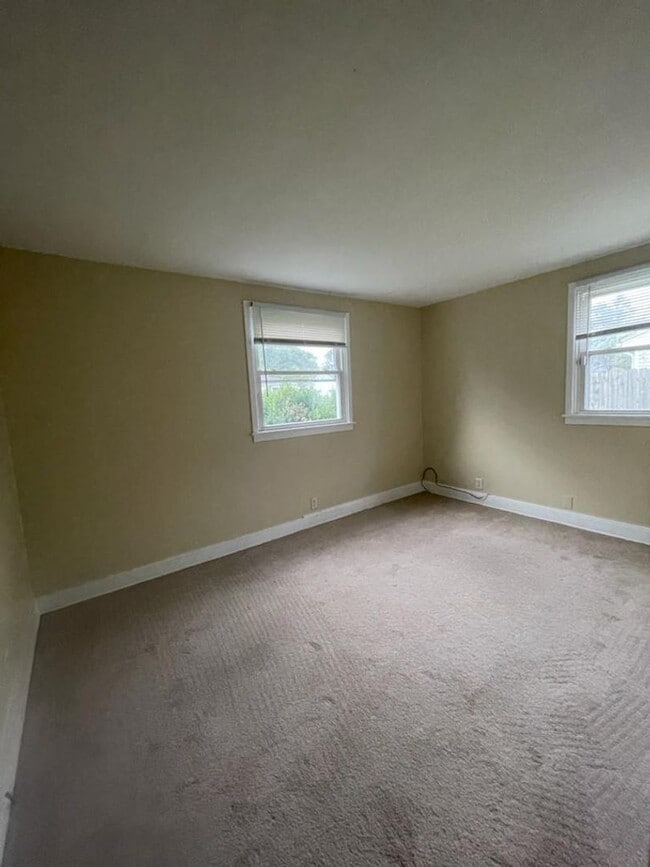 Photo - 2421 Hollywood Pl