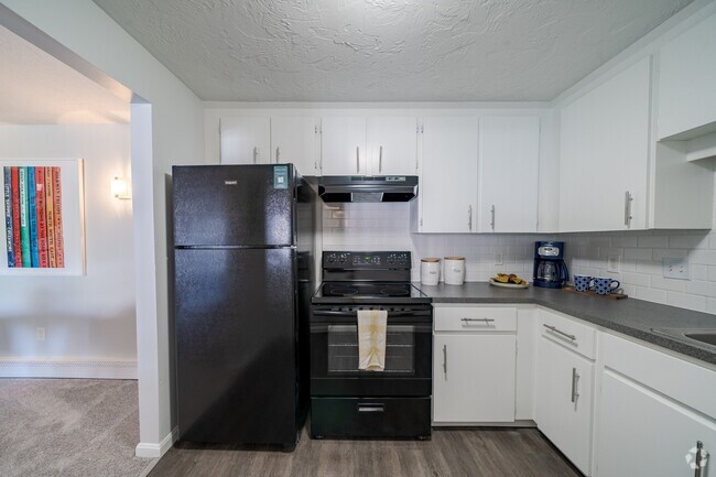Building Photo - Rosemont Square Rental