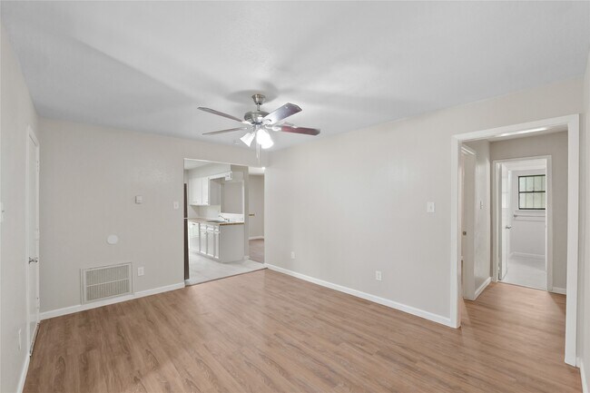 Photo - 7111 Pinehook Ln Casa