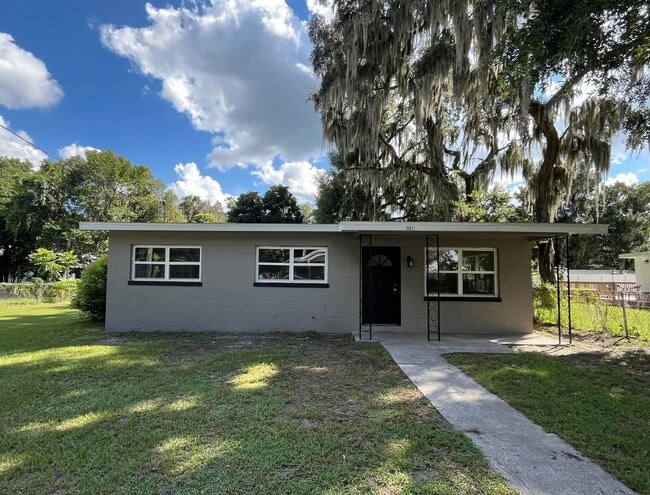 Building Photo - Charming 3 Bed 1 Bath Plant City!!