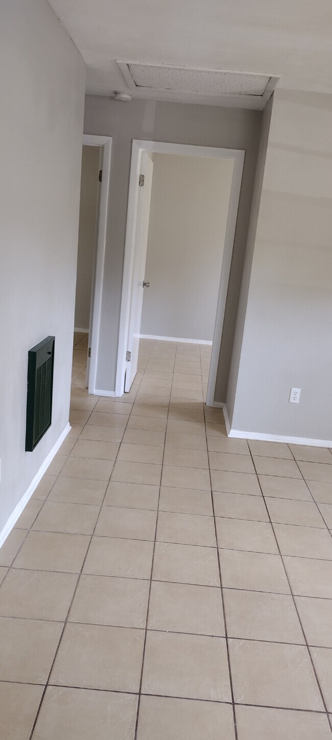 Photo - 5301 E 18th Avenue