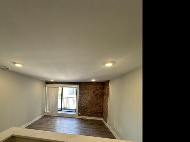 Photo - 2 bedroom in Chicago IL 60610 Unit 2BD