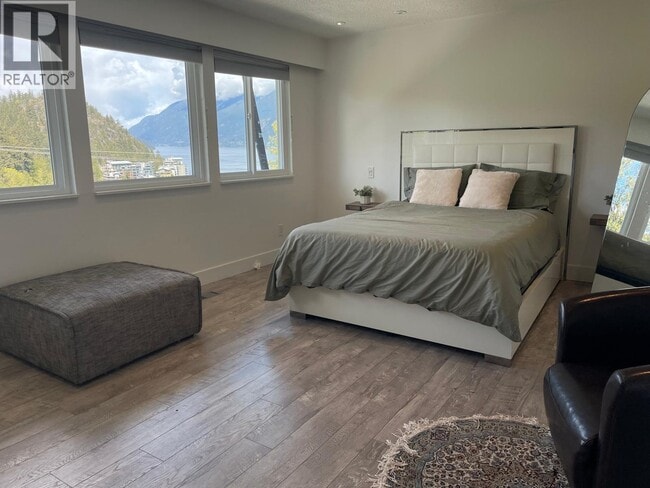 Photo - 6446 Marine Dr