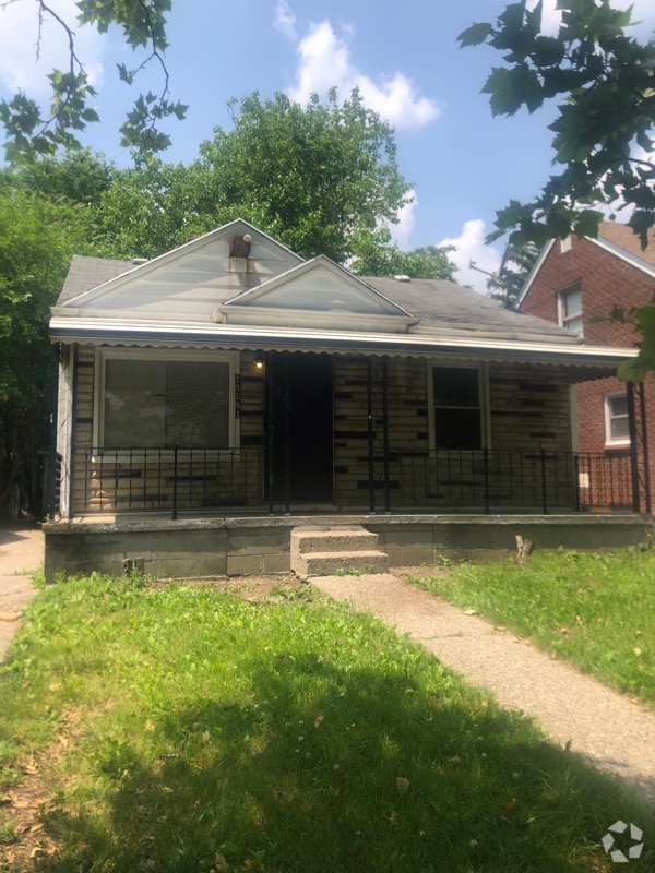 Building Photo - 18581 Greeley Rental