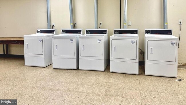 Photo - 4120 14th St NW Unidad B2