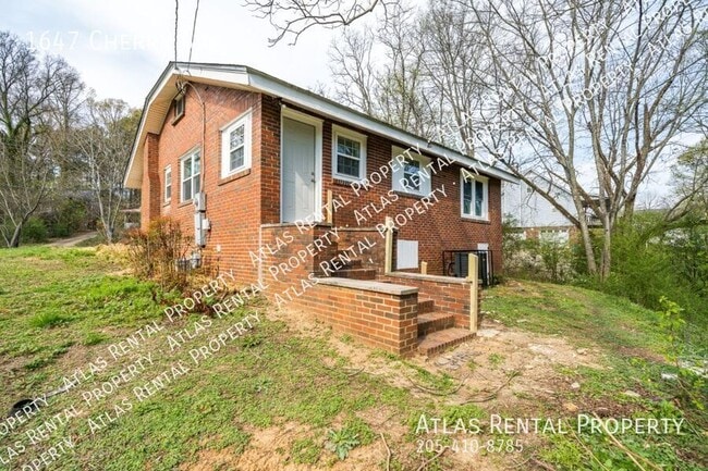 Photo - 1647 Cherry Ave