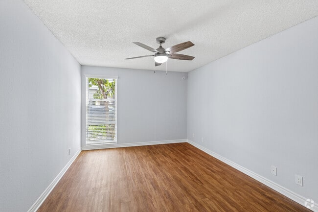 1BR, 1BA - 621SF - Bedroom - Woodbriar Apartments