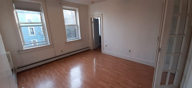 livingroom - 380 2nd St Unit Apt 3A