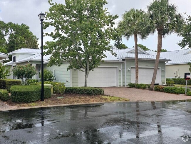 Building Photo - 1463 SE Tidewater Pl Rental