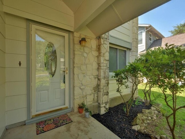 8421 Spring Valley Dr