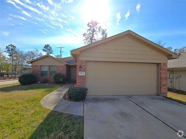 Building Photo - 810 Lightningbug Ln Rental