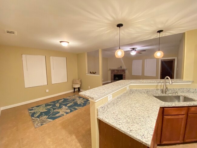 Photo - 513 Paddle Dr