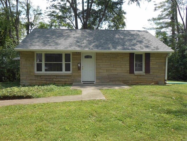 Photo - 2304 E 4th St House