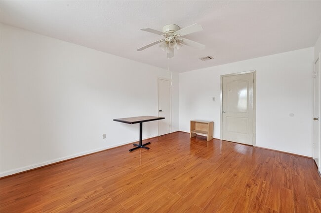 Photo - 9318 Neff St