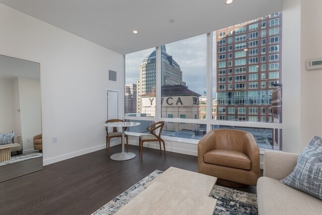 Photo - 40 Trinity Pl Unit 1602