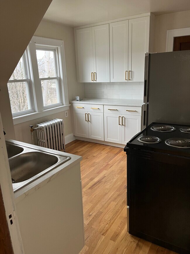 Photo - 1019 Chenango St Unit 3