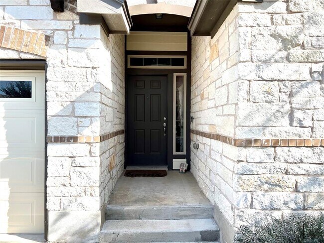 Photo - 208 Durata Dr