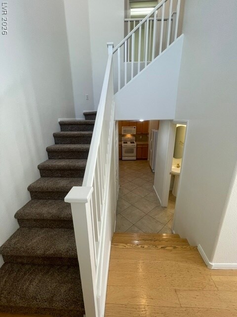 Photo - 251 Queens Ct