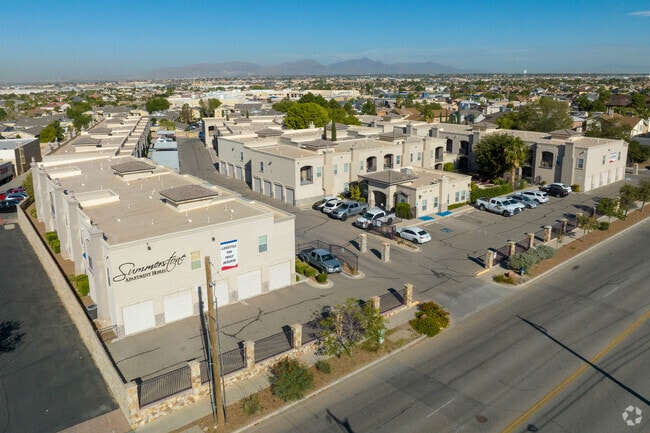Summerstone Apartments Homes